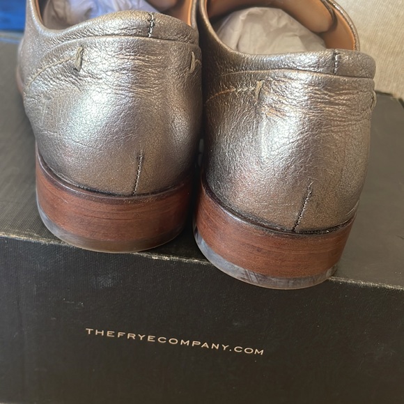 Frye pewter metallic oxfords - Picture 3 of 5